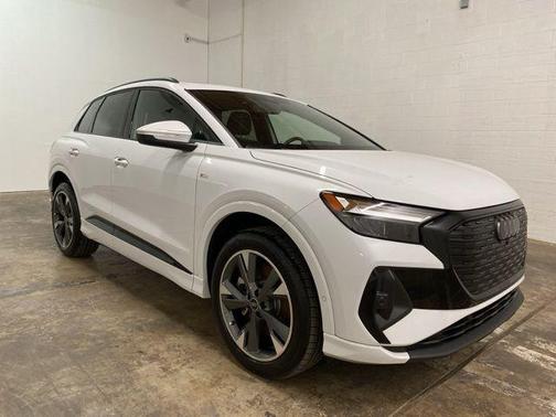 2024 Audi Q4 e-tron Premium Plus 50 quattro
