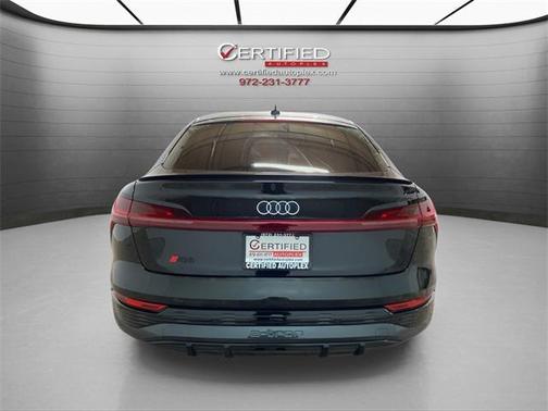 2024 Audi Q8 e-tron Premium Plus