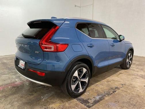 Blue Metallic 2025 Volvo XC40 B5 Plus Bright Theme