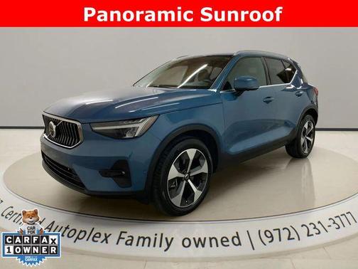 Blue Metallic 2025 Volvo XC40 B5 Plus Bright Theme
