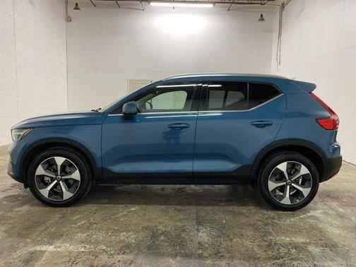 Blue Metallic 2025 Volvo XC40 B5 Plus Bright Theme