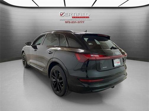 2021 Audi e-tron Premium Plus