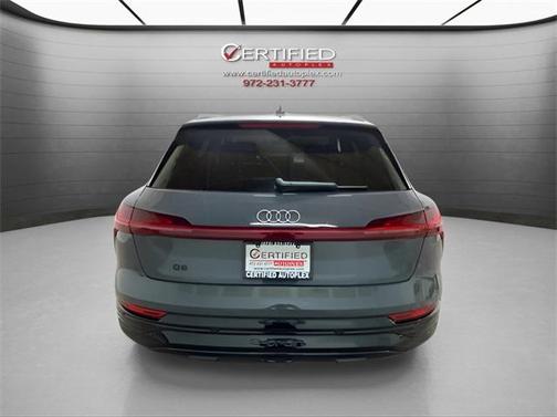2024 Audi Q8 e-tron Premium
