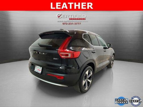 2025 Volvo XC40 B5 Plus Bright Theme