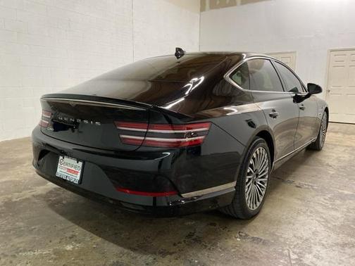 2024 Genesis Electrified G80 Advanced