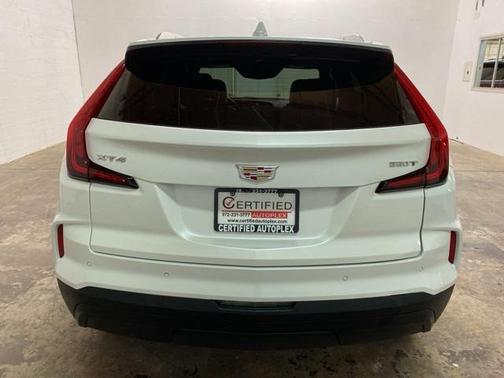 2024 Cadillac XT4 Luxury