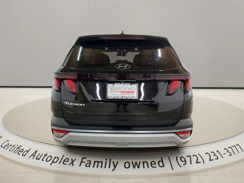 Phantom Black 2026 Hyundai TUCSON SE