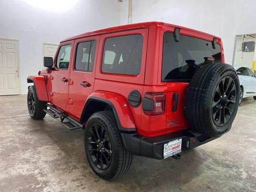 2025 Jeep Wrangler 4xe Sahara