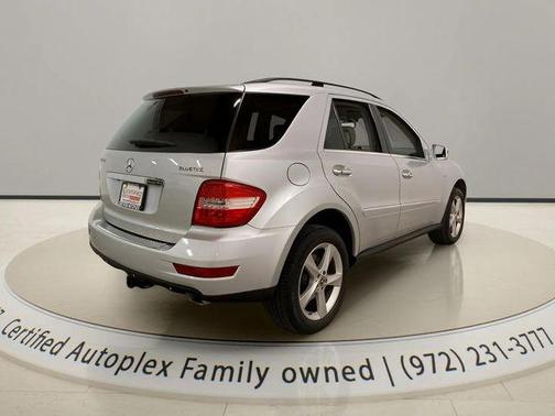 Iridium Silver 2011 Mercedes-Benz M-Class 4MATIC