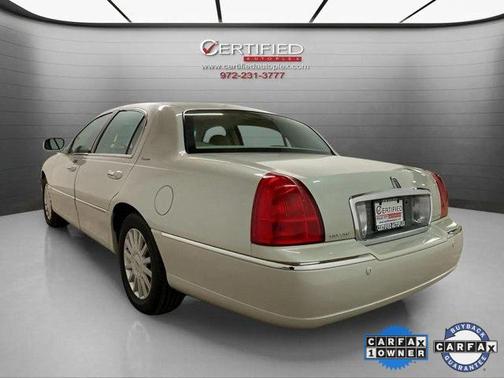 2005 Lincoln Town Car Signature