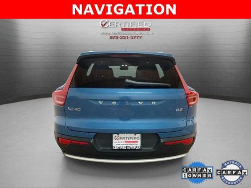 2025 Volvo XC40 B5 Plus Bright Theme