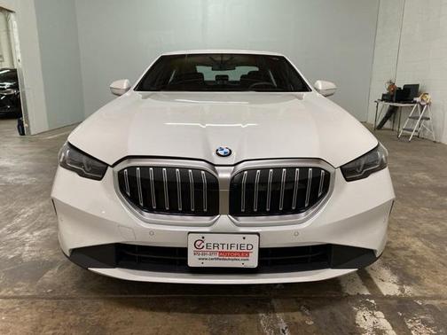 2025 BMW 530 xDrive