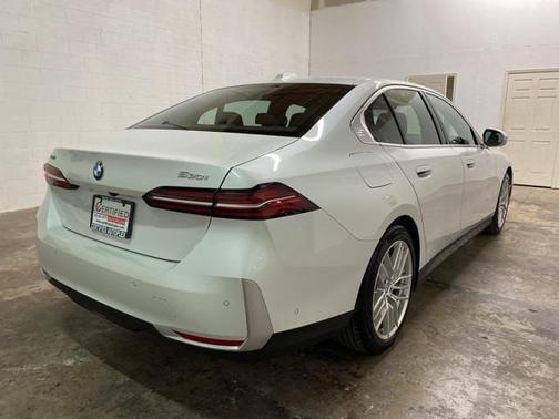 2025 BMW 530 xDrive