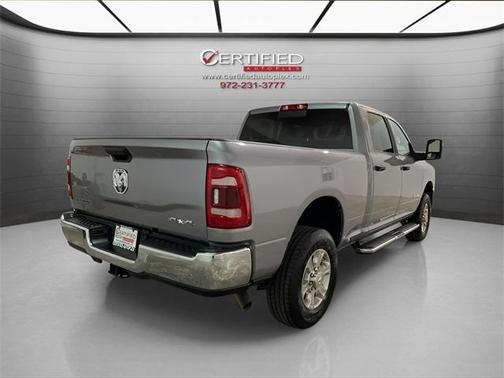 2024 RAM 2500 Big Horn Crew Cab 4x4 6'4' Box