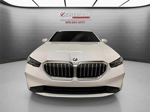 2025 BMW 530 i