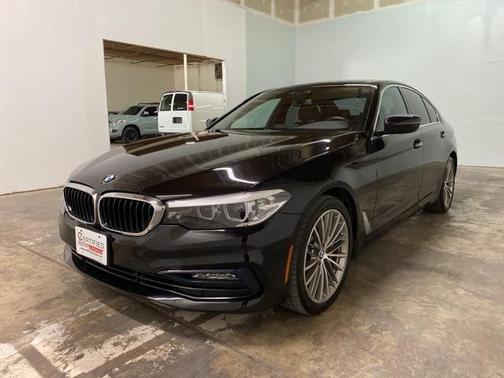 2018 BMW 530 530i