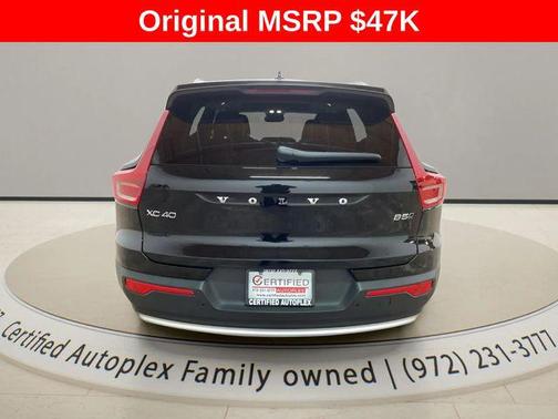 2025 Volvo XC40 B5 Plus Bright Theme