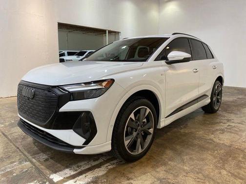 Glacier White Metallic 2024 Audi Q4 e-tron Premium Plus 50 quattro