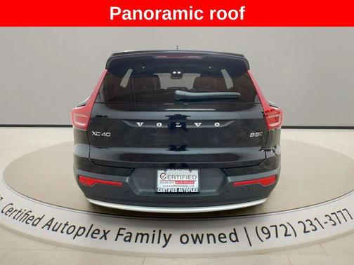 2025 Volvo XC40 B5 Plus Bright Theme