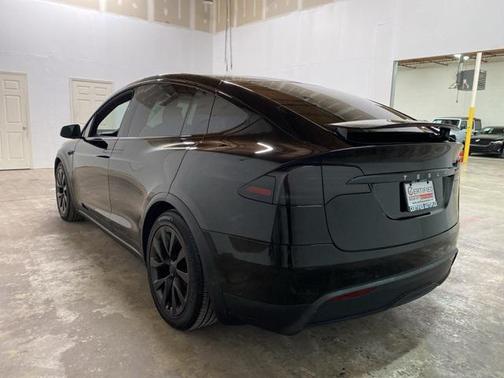2023 Tesla Model X Standard Range