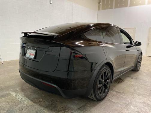 2023 Tesla Model X Standard Range