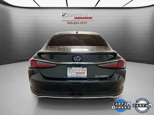 2023 Lexus ES 300h Base
