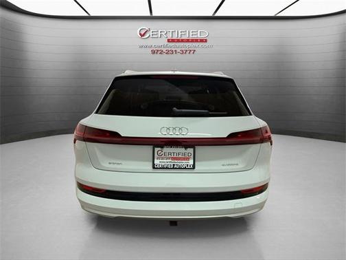 2021 Audi e-tron Premium Plus