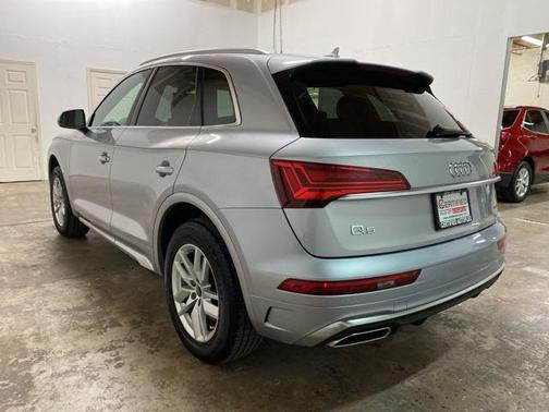 2023 Audi Q5 45 S line Premium