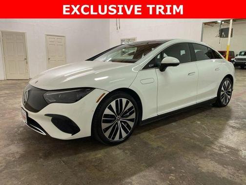 Polar White 2023 Mercedes-Benz EQE 350 4MATIC+