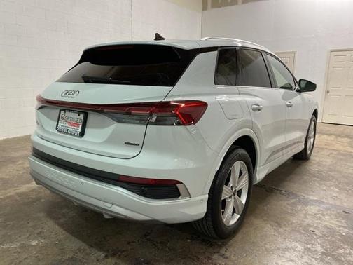 2024 Audi Q4 e-tron Premium Plus 50 quattro