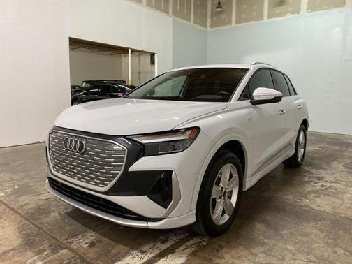 2024 Audi Q4 e-tron Premium Plus 50 quattro