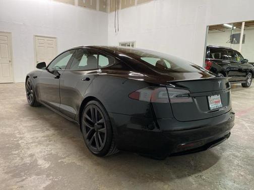 2022 Tesla Model S Plaid