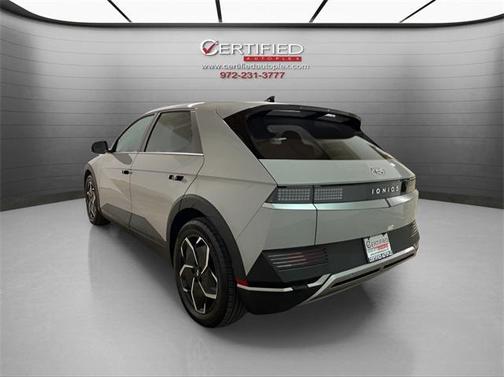 2024 Hyundai IONIQ 5 SEL