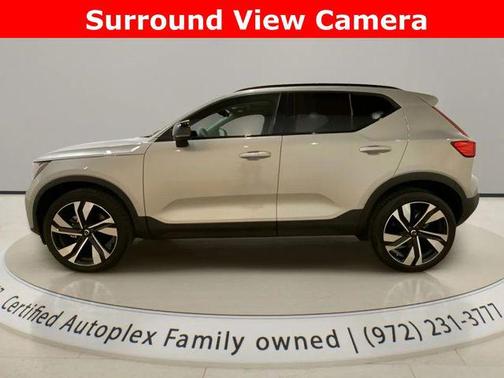 Silver 2025 Volvo XC40 B5 Plus Dark Theme