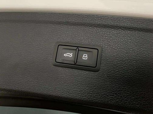 2023 Audi Q5 40 Premium Plus