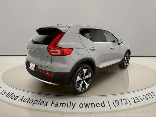 Gray Metallic 2025 Volvo XC40 B5 Plus Bright Theme