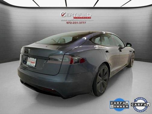 2022 Tesla Model S Base