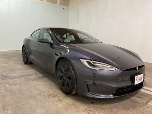 2022 Tesla Model S Base