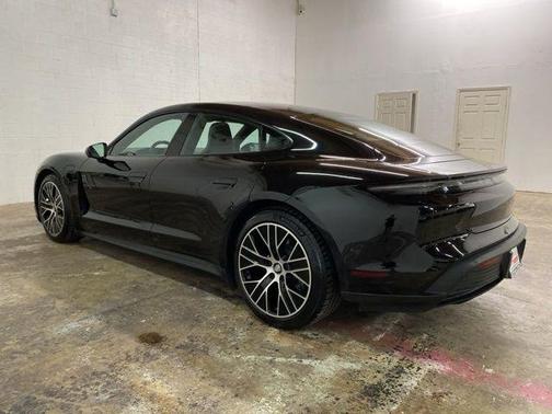 Black 2022 Porsche Taycan Base