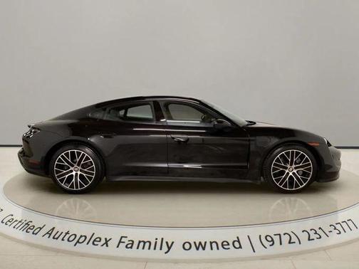 Black 2022 Porsche Taycan Base