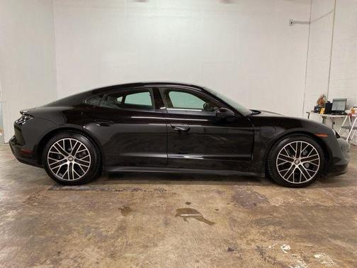 Black 2022 Porsche Taycan Base
