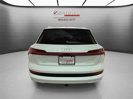 2021 Audi e-tron Premium Plus
