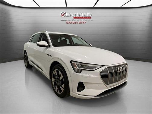 2021 Audi e-tron Premium Plus