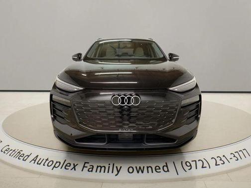 2025 Audi Q6 e-tron Premium Plus quattro