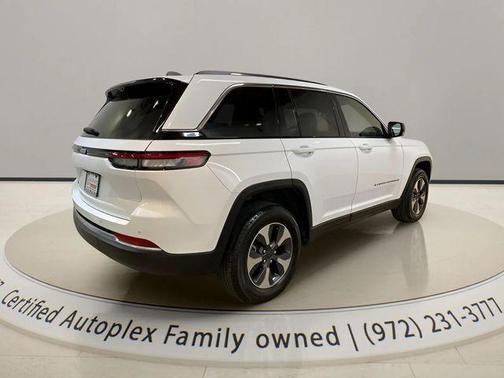 Bright White Clearcoat 2022 Jeep Grand Cherokee 4xe Base