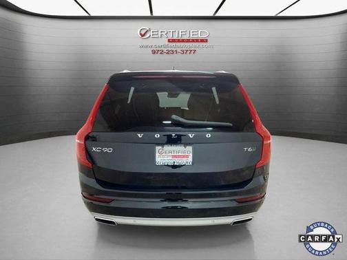 2020 Volvo XC90 T6 Momentum