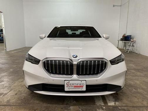 2025 BMW 530 xDrive
