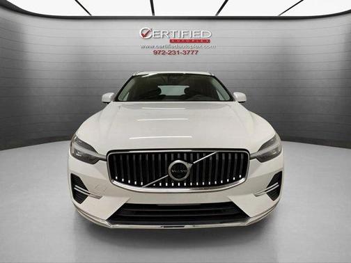 2023 Volvo XC60 B5 Plus Bright Theme