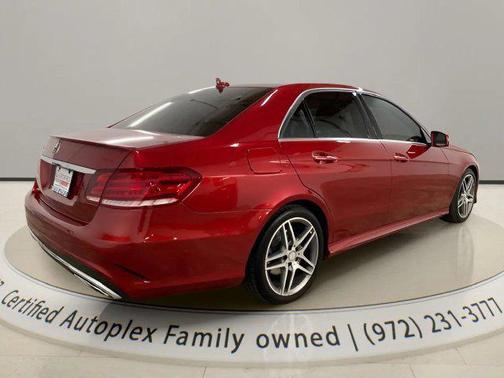 Mars Red 2015 Mercedes-Benz E-Class E 350