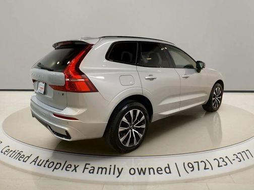 Silver 2025 Volvo XC60 B5 Core